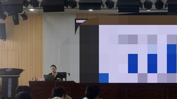 韦伟.jpg